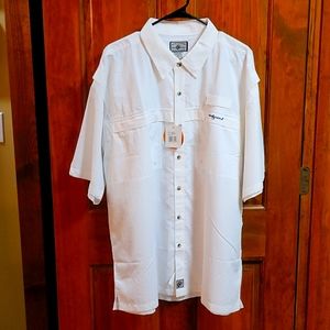 Hook&Tackle XL fishing shirt new with tags also 35 UPF-UV Protection.